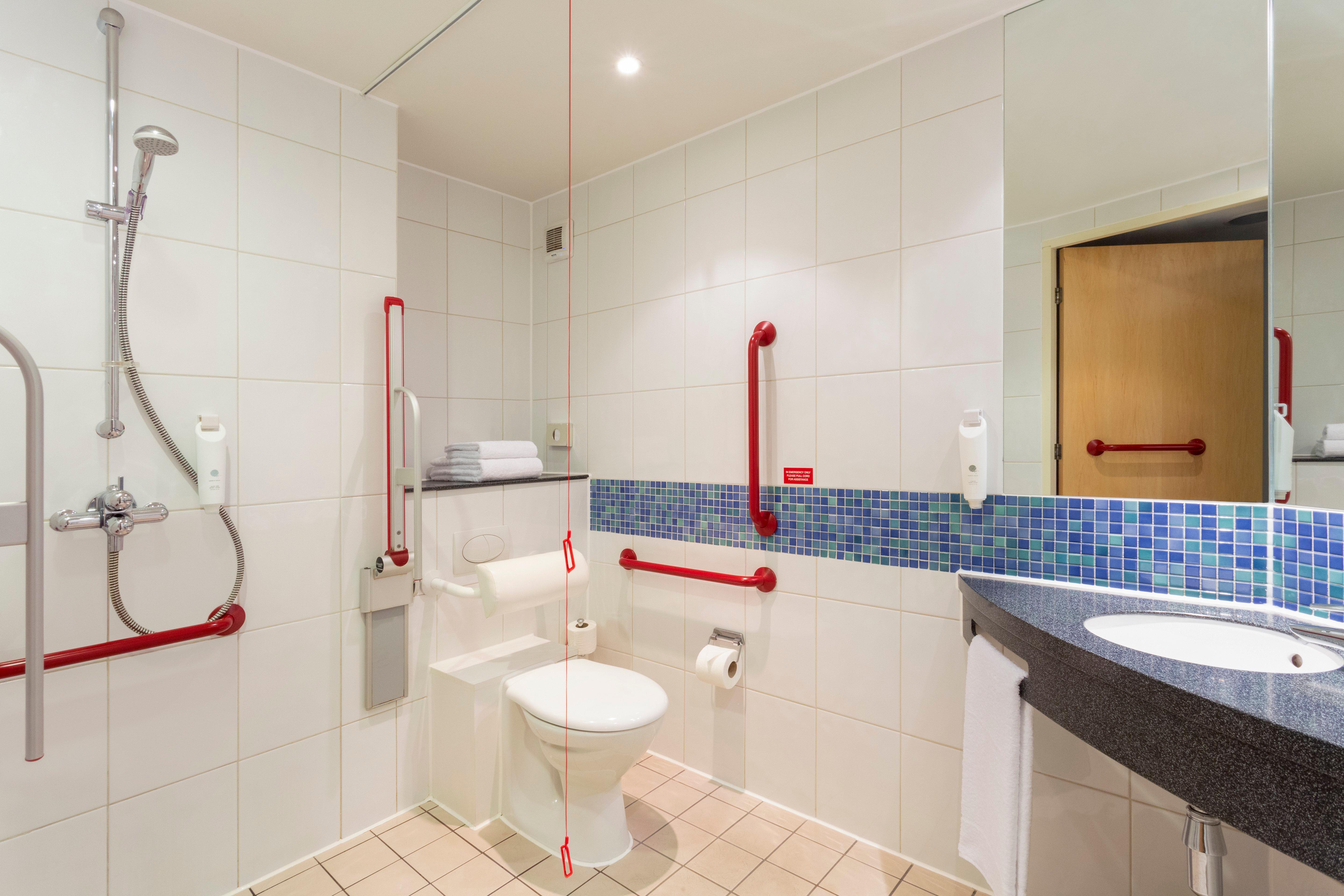 Holiday Inn Express Birmingham Redditch By Ihg Eksteriør billede