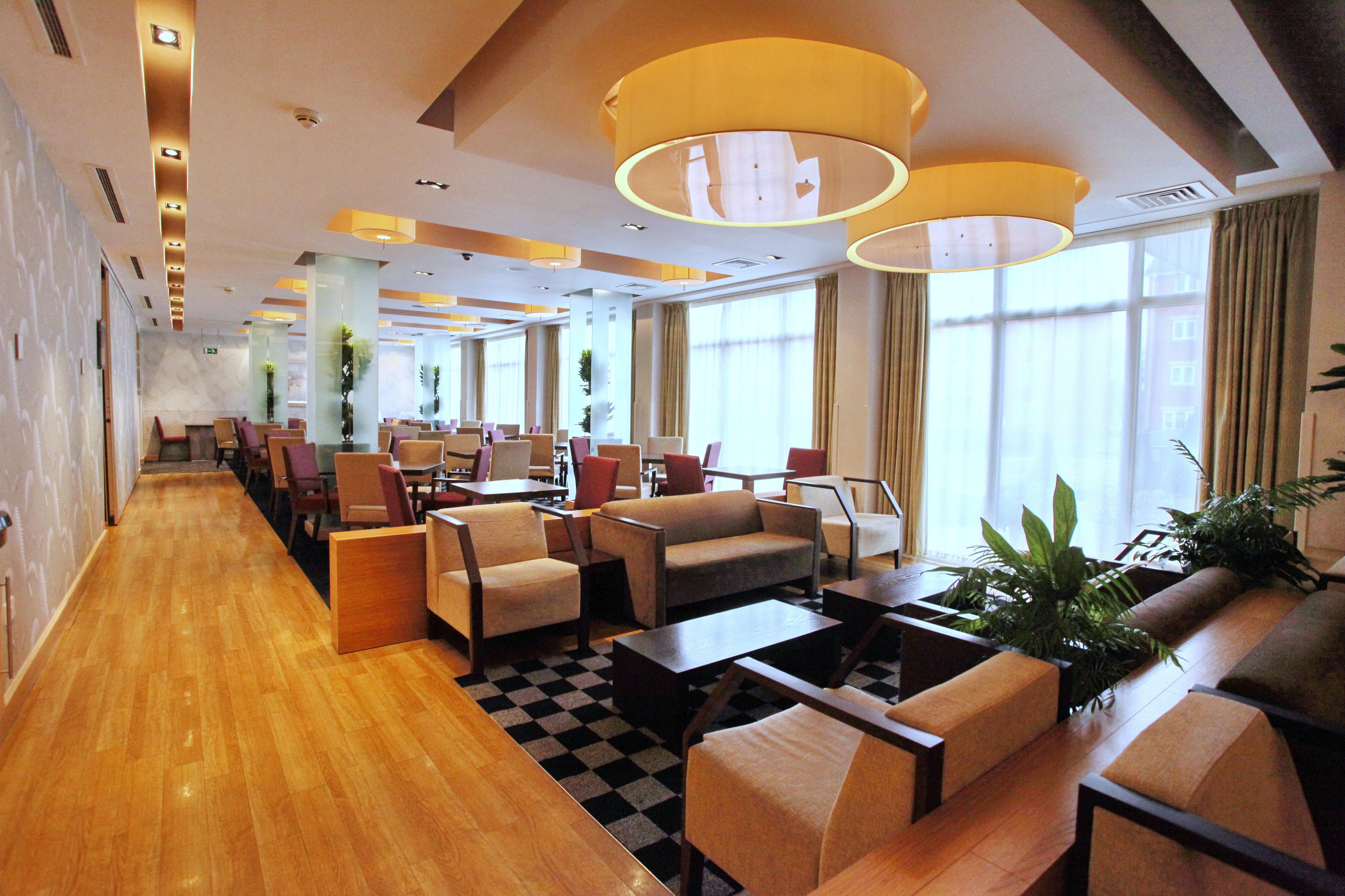 Holiday Inn Express Birmingham Redditch By Ihg Eksteriør billede
