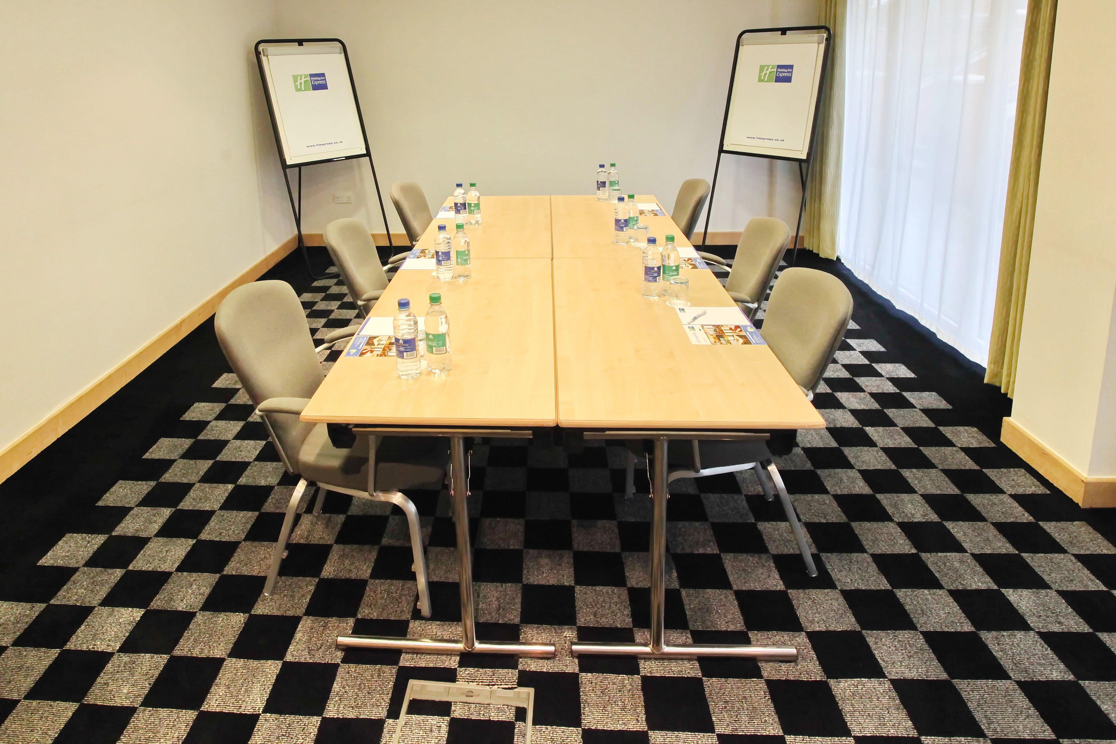 Holiday Inn Express Birmingham Redditch By Ihg Eksteriør billede