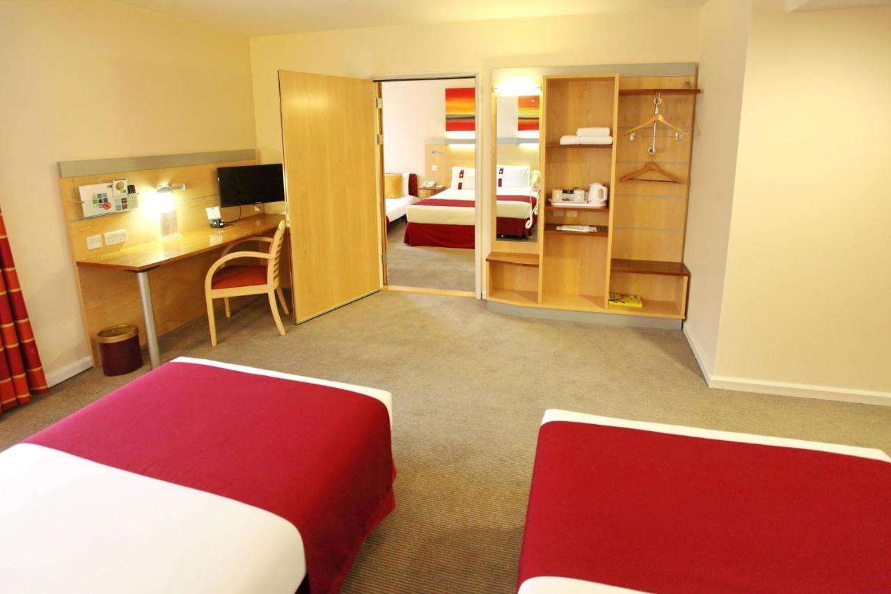 Holiday Inn Express Birmingham Redditch By Ihg Eksteriør billede