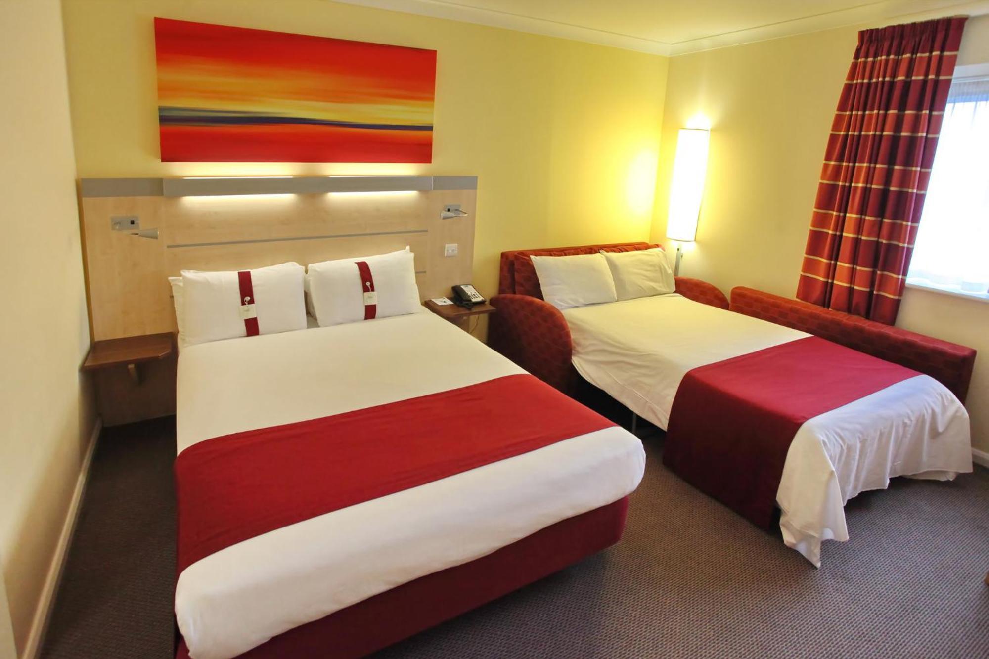 Holiday Inn Express Birmingham Redditch By Ihg Eksteriør billede
