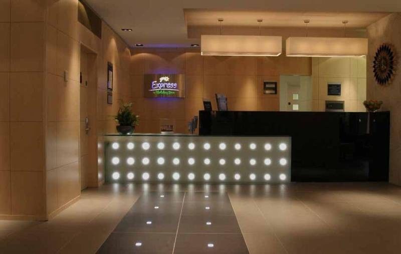 Holiday Inn Express Birmingham Redditch By Ihg Eksteriør billede
