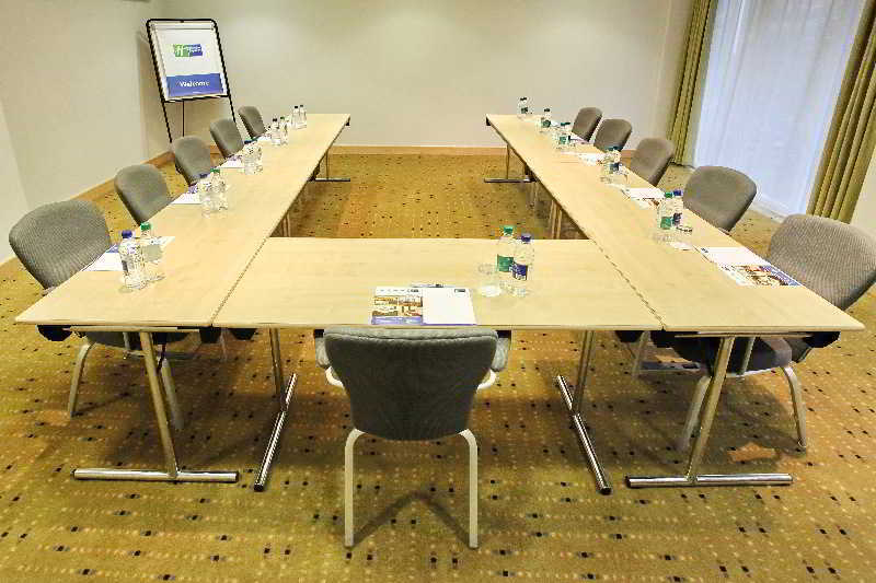 Holiday Inn Express Birmingham Redditch By Ihg Eksteriør billede